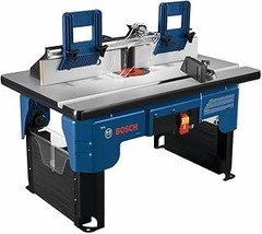 ¿Qué accesorios son imprescindibles para una fresadora de mesa?